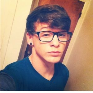 Meet your Posher, Blaine